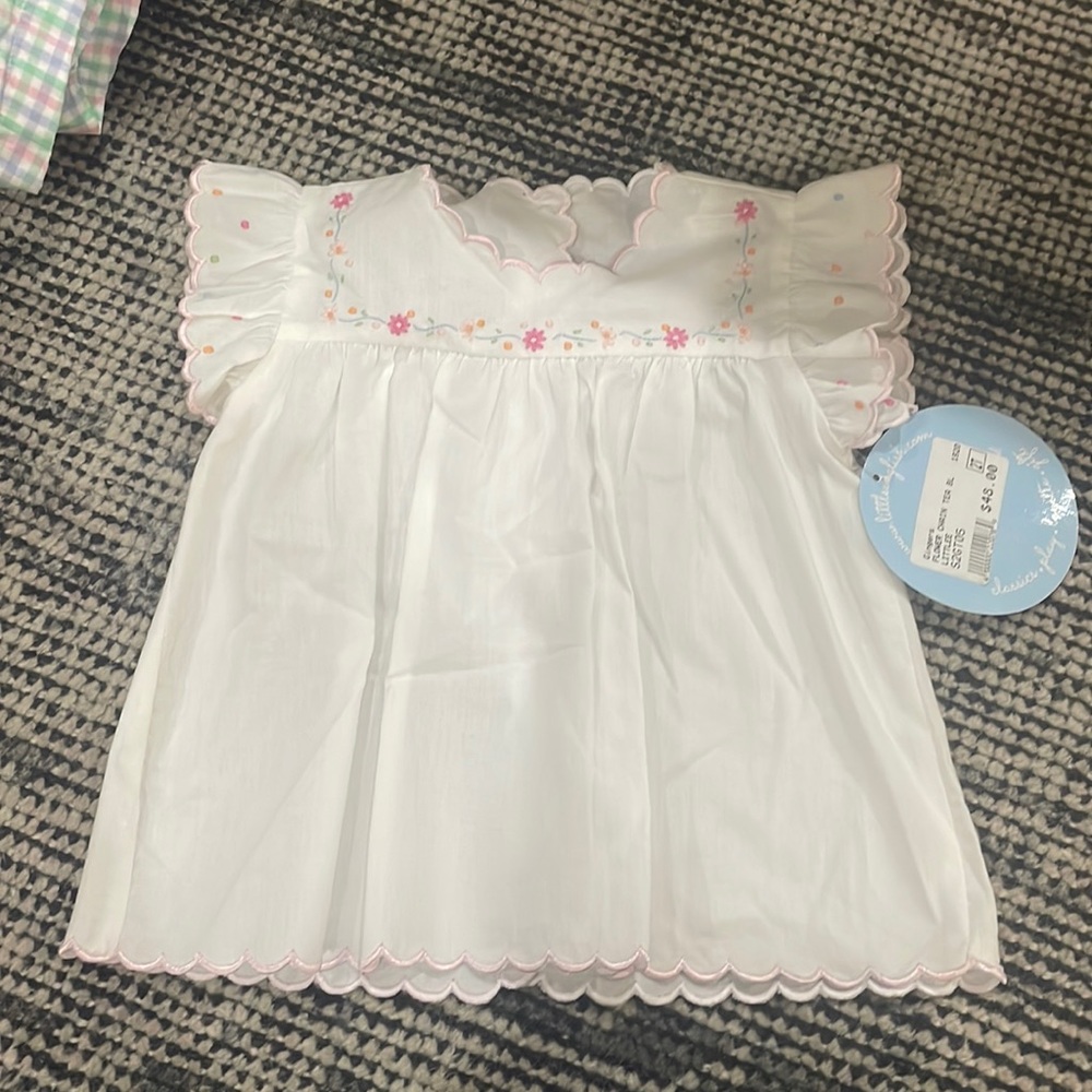 NWT 2t little English top
